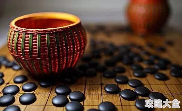 国际象棋与围棋，作为东西方棋类的代表，各自承载着深厚的文化底蕴和独特的智慧魅力。本文将围绕国际象棋与围棋的流行度进行比较分析，探讨两者在各自文化圈中的地位及影响。最近，一则消息引起了广泛关注：国际象棋界的传奇棋手卡斯帕罗夫与围棋界的顶尖高手李世石进行了一场历史性的对决，这场对决再次将东西方棋类的较量推向高潮。